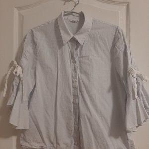 Club Monaco flutter sleeve pin strip dress shirt. Size small